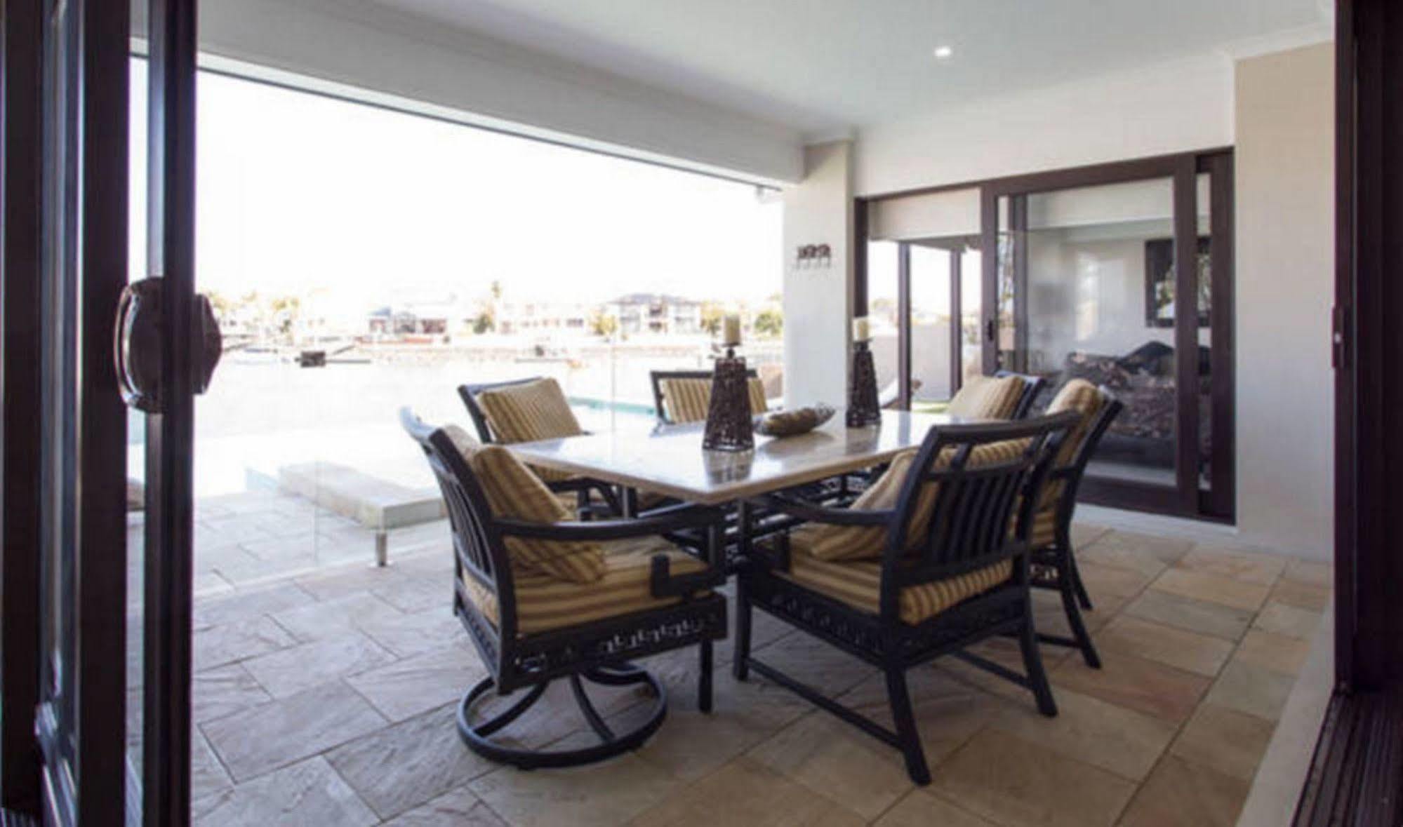 Bella Vista Bed And Breakfast Of Raby Bay 클리블랜드 외부 사진